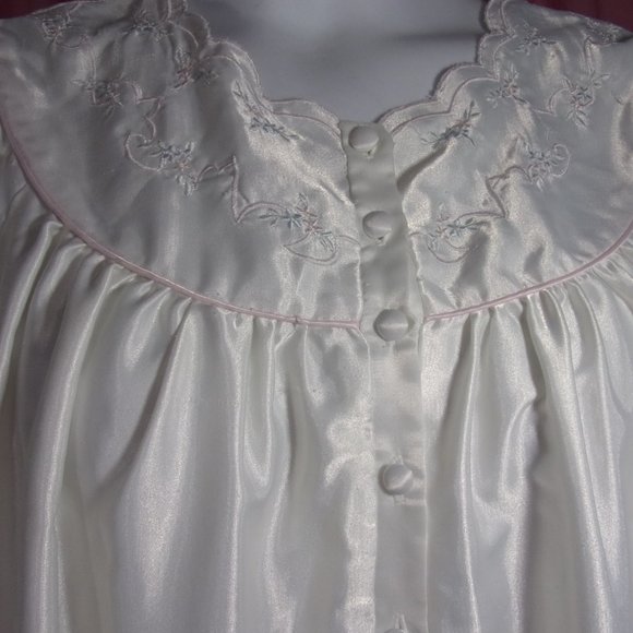 Aria Nightgown Long Satin Brushed Lined Size M - Picture 3 of 5